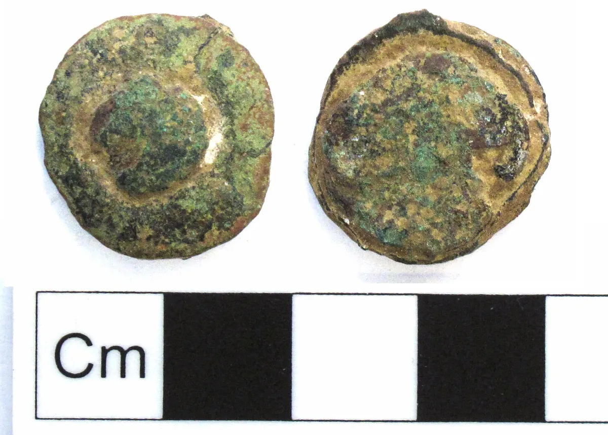 Copper button&nbsp;— a typical non-ferrous signal